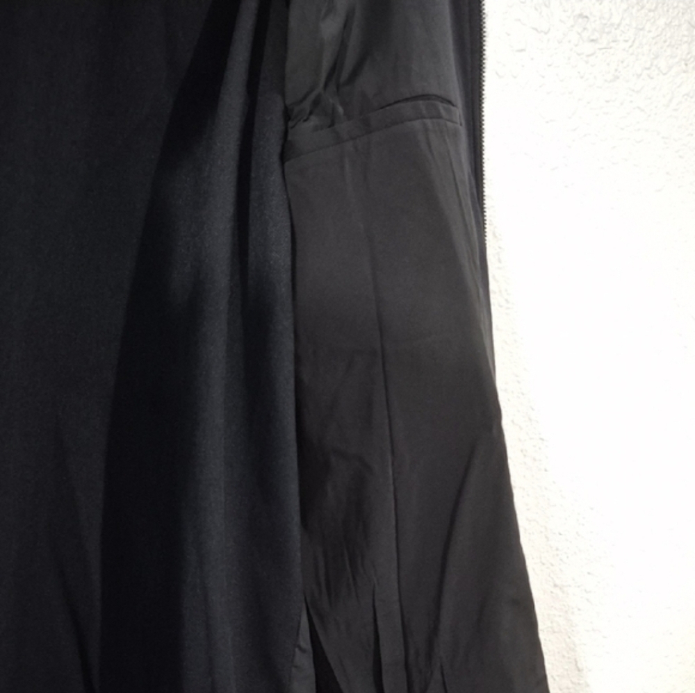 Theory Men's Black Lightweight Jacket - Picture 11 of 15